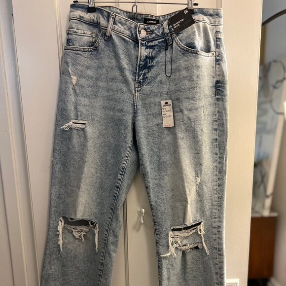 SALE!!!  Mid Rise Medium Wash Ripped 90s Ankle Boot Jeans size 6R - Picture 7 of 12